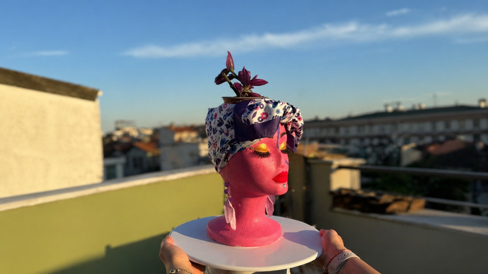 Bloom Head: Luxury Experience Workshop
